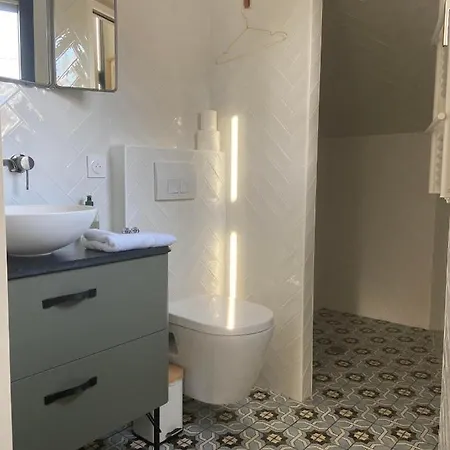 La Du Heron Nantais 3* Nantes