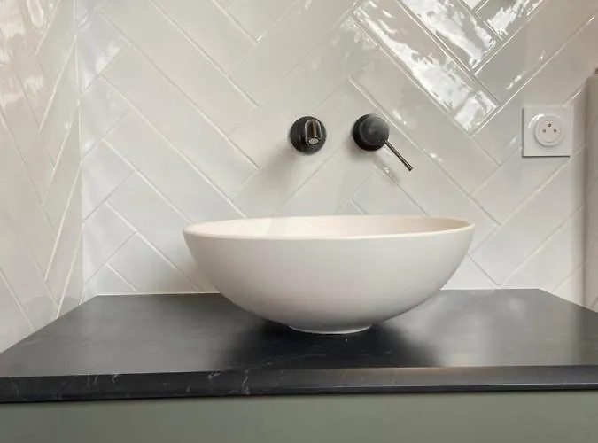 La Du Héron Nantais Couette-café Nantes